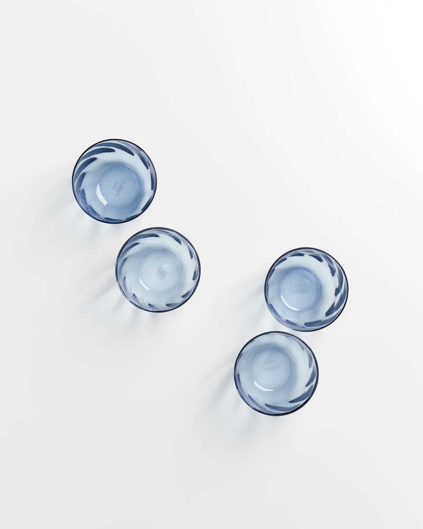 Calma Glas klein swirl blau 4er-Set - Image 6