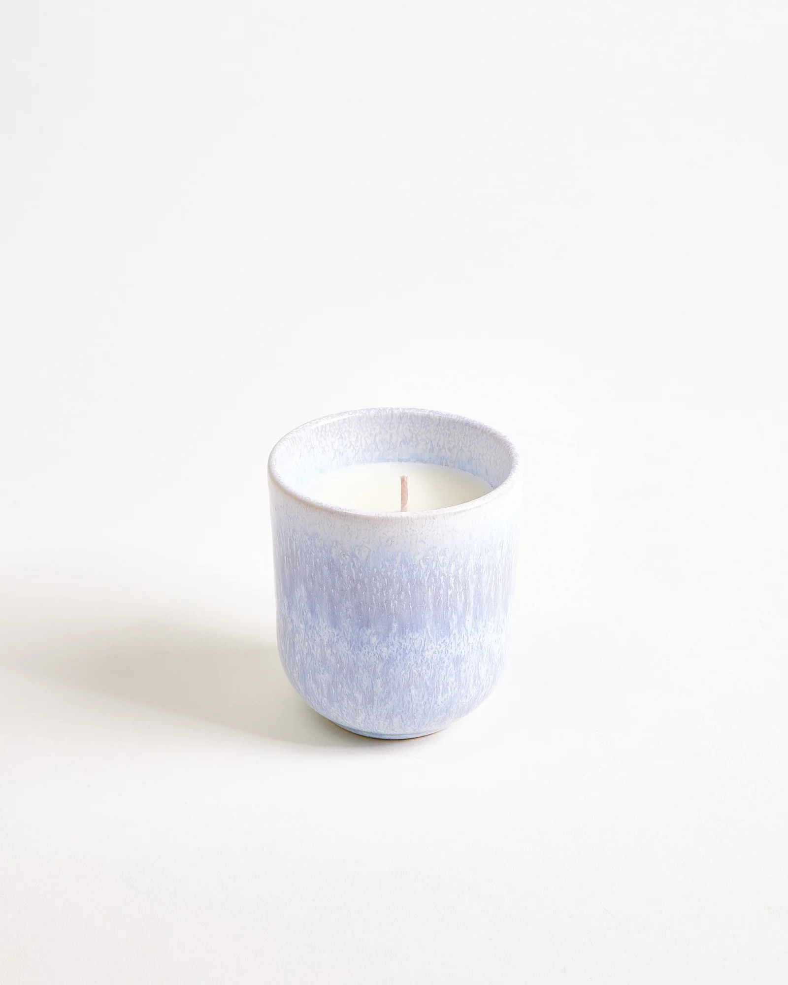 Copa Alto Duftkerze Hearth Whispers hellblau - Image 3