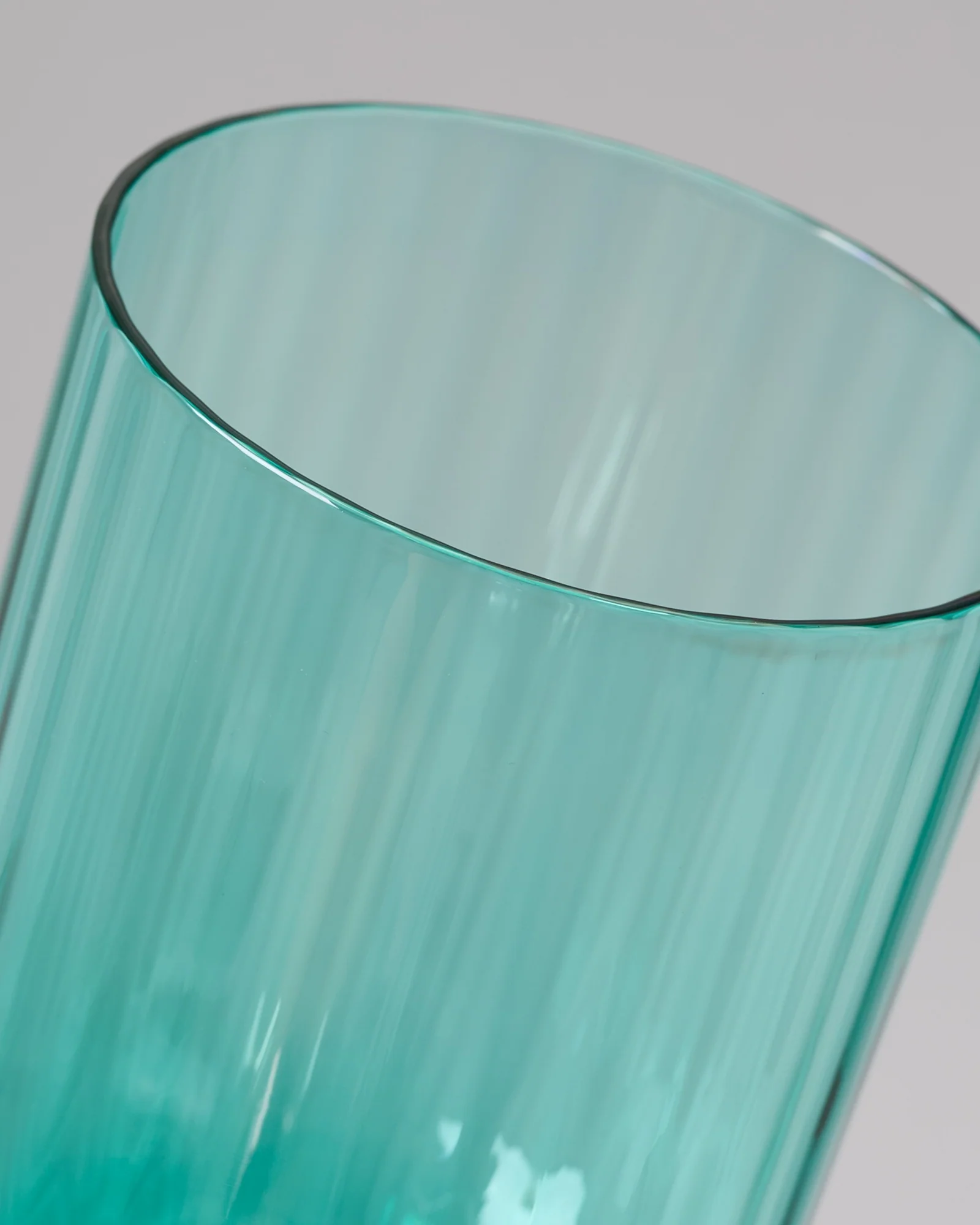 Joia Glas klein riffled türkis - Image 4
