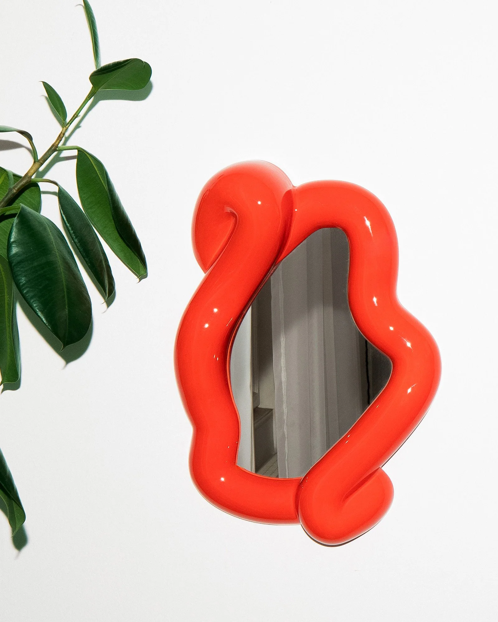 MaM x Ju Schnee Spiegel rot - Image 3