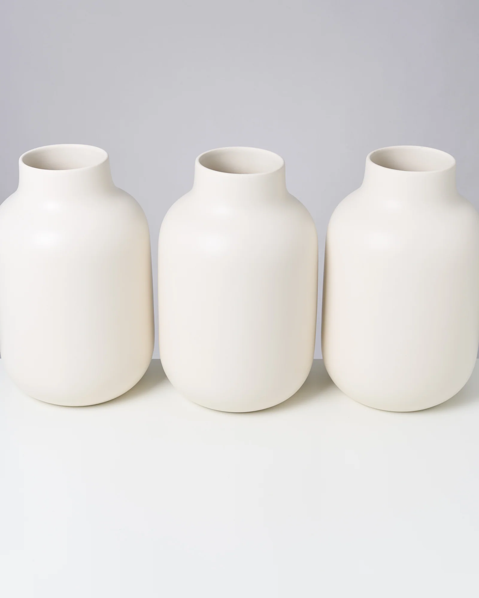 Nuno Vase L matt sand - Image 3