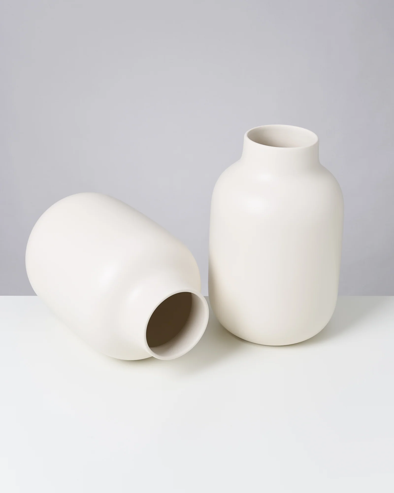 Nuno Vase L matt sand - Image 4