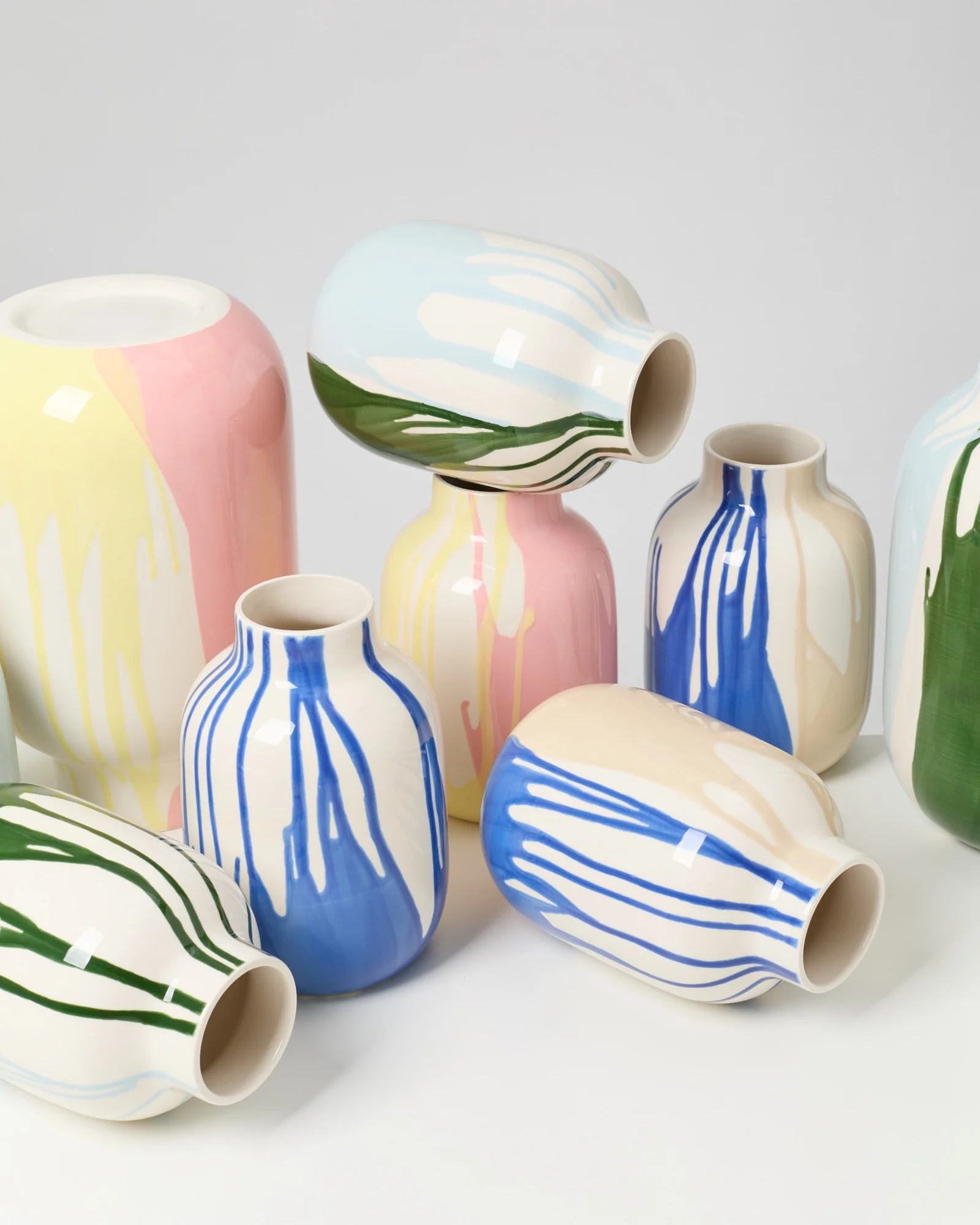 Nuno Vase M drip sand blau - Image 9